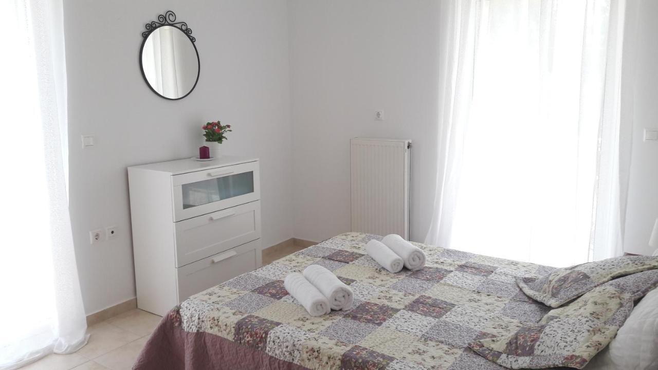 Theasis House Appartement Khelmáta Buitenkant foto